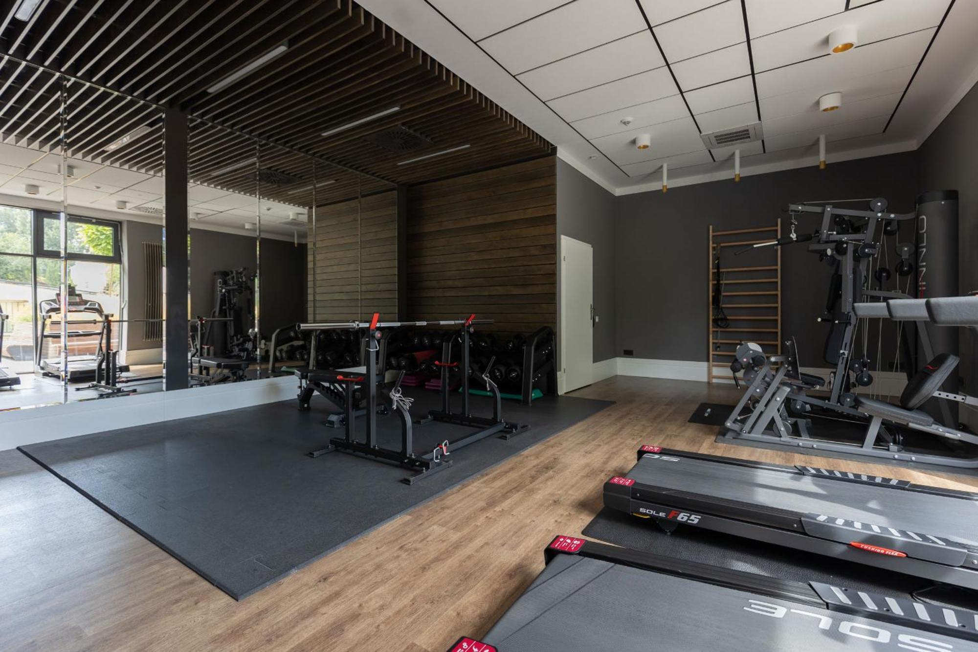 Art Deco Mokotow With Parking & Gym By Renters Prestige Leilighet