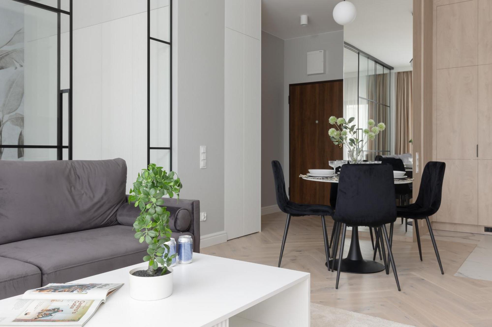 Art Deco Mokotow With Parking & Gym By Renters Prestige Leilighet